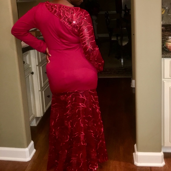 Faithful Ministries, Co. & Works NWT Unique red gown, sheer sleeve & bottom - Picture 4 of 6